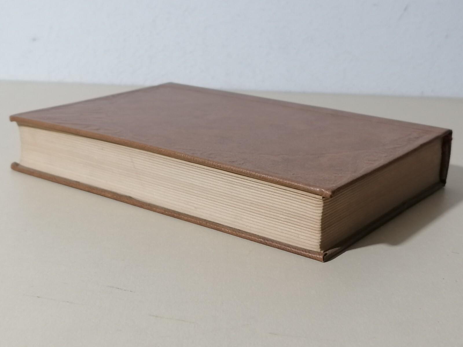 Lo Specchio Della Cevertà Ovvero Galateo Napoletano Scherzo Morale Vottiero 1968