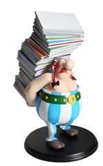 Asterix. Obelix con Pila di Libri