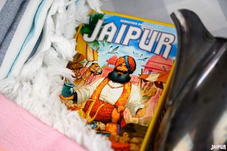 Jaipur. Base - ITA. Gioco da tavolo - 7