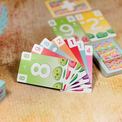 Asmodee - Happy Mochi, gioco illustrato a mano con design kawaii, dagli 8 anni per 2-6 giocatori, 20 minuti, Italiano - 4