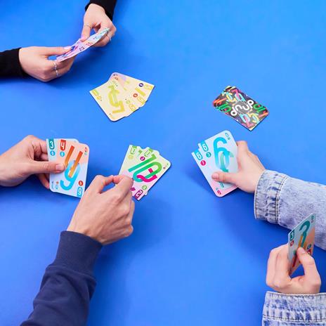 Asmodee – DNUP – Capovolgi le Carte e Cambia i Valori in Questo Gioco di Numeri e Strategia - 5
