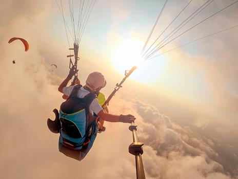 SMARTBOX - Volo in parapendio biposto con pilota nel Canavese per 1 persona - Cofanetto regalo - 6