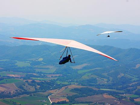 SMARTBOX - 1 suggestivo volo in deltaplano per 1 persona nel Lazio - Cofanetto regalo - 7