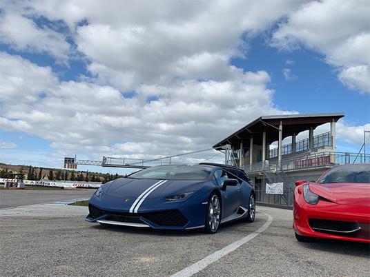 SMARTBOX - Adrenalina in Supercar: 3 giri su pista con video - Cofanetto regalo - 6