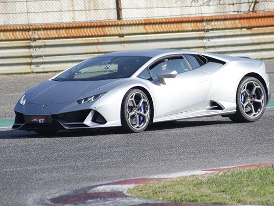SMARTBOX - Lamborghini Huracán EVO: 1 giro sul Circuito Varano de' Melegari e video HD - Cofanetto regalo - 9