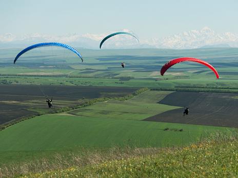 SMARTBOX - 1 emozionante volo in parapendio nel Canavese per 2 - Cofanetto regalo - 6