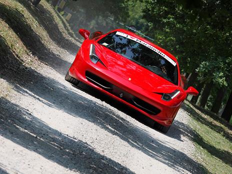 SMARTBOX - Adrenalina a Maranello: 1 giro su Ferrari F458 Italia con video ricordo - Cofanetto regalo - 5