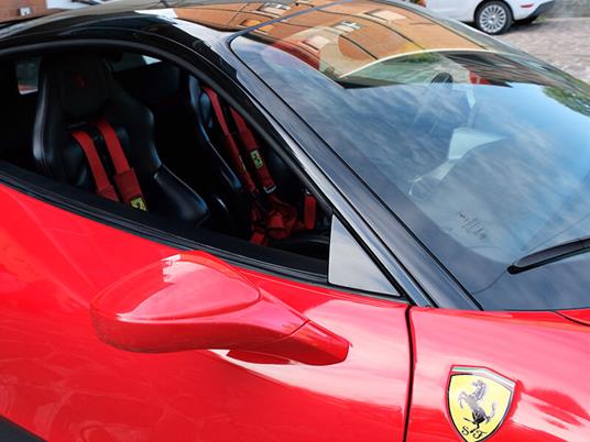 SMARTBOX - Emozioni su strada: guida in Ferrari 488 a Maranello - Cofanetto regalo - 7