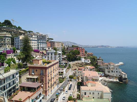 SMARTBOX - GT di lusso a Napoli: test drive in Ferrari 488 e aperitivo - Cofanetto regalo - 5