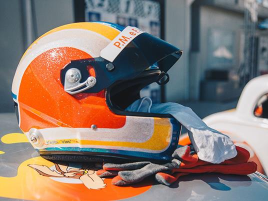 SMARTBOX - Ferrari F488 su pista: 4 giri sul Circuito di Castelletto e video incluso - Cofanetto regalo - 5