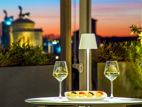 SMARTBOX - Peccati di gola: 1 degustazione enogastronomica per 2 in strutture ricche di charme - Cofanetto regalo - 7
