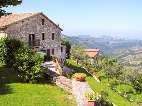 SMARTBOX - 3 romantiche notti in selezionati agriturismi italiani - Cofanetto regalo - 3