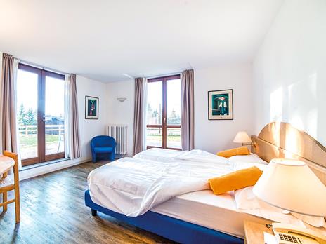 SMARTBOX - Natale stellato: 1 notte con colazione e cena in strutture ricche di charme - Cofanetto regalo - 7