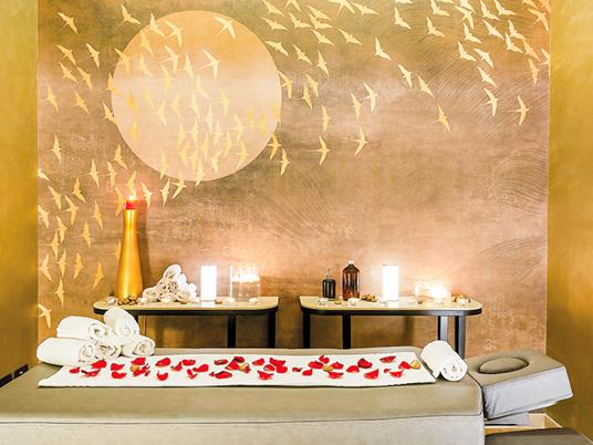 SMARTBOX - Romantico relax a Natale: 2 notti in hotel 4* con cena e accesso Spa - Cofanetto regalo - 9