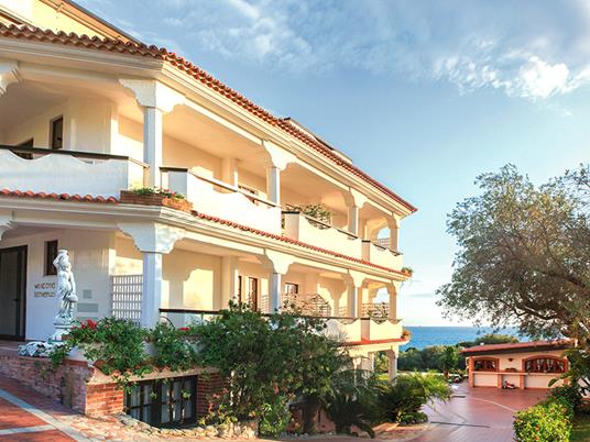 SMARTBOX - Natale con chi ami: 1 rilassante notte di coppia con 1 amico a quattro zampe - Cofanetto regalo - 9