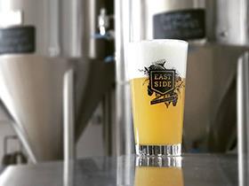 SMARTBOX - Birra artigianale a domicilio: tutto il gusto delle birre chiare con Eastside Brewing - Cofanetto regalo - 7