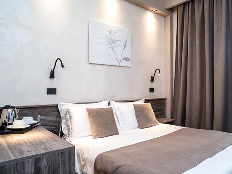 SMARTBOX - Dolce Torino: 2 notti con colazione e tour delle migliori pasticcerie e cioccolaterie per 2 - Cofanetto regalo - 11