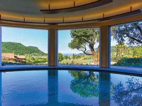 SMARTBOX - Parentesi lusso e relax: 1 notte in hotel 4* con accesso Spa - Cofanetto regalo - 3