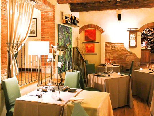 La Toscana dei sapori: menù degustazione presso il rinomato Ristorante Le Logge del Vignola - 5