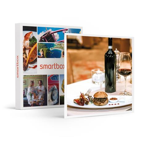 SMARTBOX - Soggiorno enologico: 1 notte con cena gourmet, visita alla cantina e degustazione vini - Cofanetto regalo