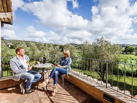 SMARTBOX - 1 visita alla cantina con 1 pregiata degustazione e 3 bottiglie di vino - Cofanetto regalo - 3