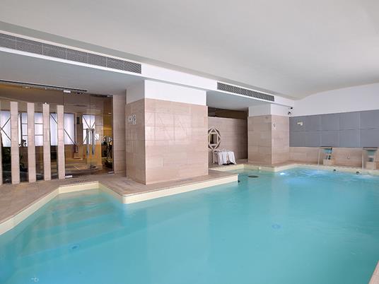 SMARTBOX - Fuga romantica a Perugia: 2 notti in hotel 4* con Prosecco e cioccolatini - Cofanetto regalo - 5