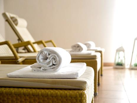 SMARTBOX - Pausa di lusso: 2 notti in hotel 4* con cena, accesso Spa e degustazione di Prosecco - Cofanetto regalo - 3