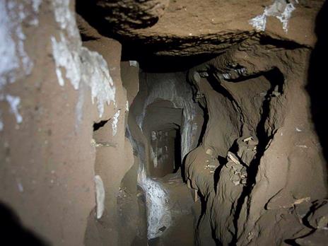 SMARTBOX - Enigmi e misteri: tour guidato tra le cripte e le catacombe della Città Eterna per 2 - Cofanetto regalo - 7