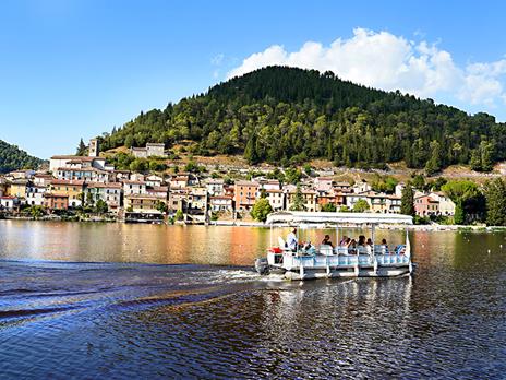 SMARTBOX - Emozioni e divertimento al Lago di Piediluco: tour in battello e in bicicletta per 2 - Cofanetto regalo - 3