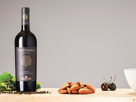 SMARTBOX - 1 pregiata Selezione Tormaresca di 3 vini con cavatappi professionale - Cofanetto regalo - 5