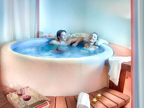 SMARTBOX - Nel cuore del Chianti: 2 notti in dimora d'epoca con accesso Spa e cena gourmet per 2 - Cofanetto regalo - 5