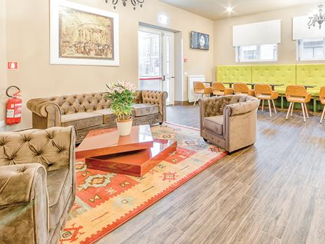 SMARTBOX - Alla scoperta di Verona: 1 notte con colazione in B&B, hotel 3* e 4* - Cofanetto regalo - 3