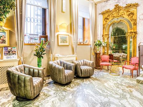 SMARTBOX - Magica Verona: 2 notti con colazione in B&B, hotel 3* e 4* - Cofanetto regalo - 3