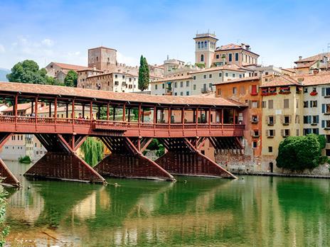 SMARTBOX - 1 notte in hotel 4* con romantica degustazione di grappa - Cofanetto regalo - 5