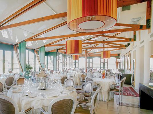 SMARTBOX - Romantica giornata in spa: trattamenti e cena per 2 - Cofanetto regalo - 7