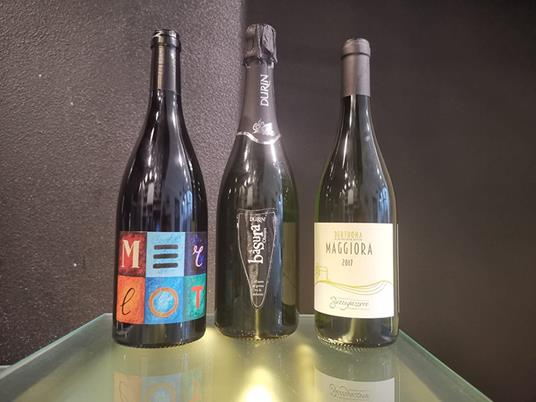 SMARTBOX - 6 bottiglie di vino selezionate da Aroma Wine Bar Enoteca a domicilio - Cofanetto regalo - 3