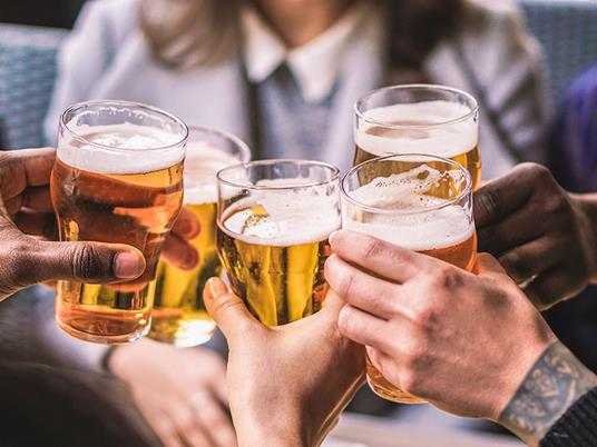 SMARTBOX - Degustazione a domicilio: una selezione di 3 birre artigianali direttamente a casa tua - Cofanetto regalo - 5