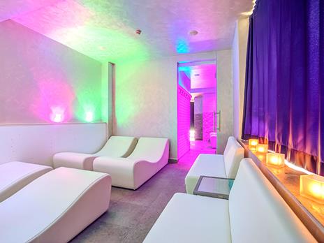 SMARTBOX - Relax e gusto a Rimini: 1 notte in hotel 4* con accesso Spa e cena a lume di candela - Cofanetto regalo - 5