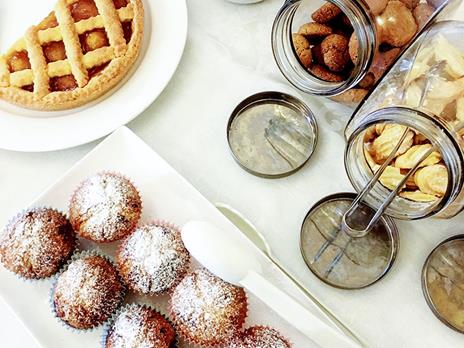 SMARTBOX - Come in una favola: 2 notti con cena a lume di candela al Castello di Montegiove - Cofanetto regalo - 5