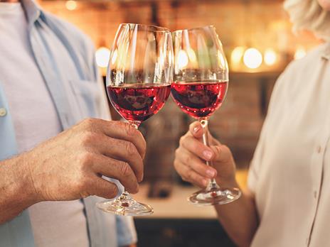 SMARTBOX - Gustosa parentesi in Brianza: 1 tagliere di salumi e 1 calice di vino a scelta tra 5 - Cofanetto regalo - 5