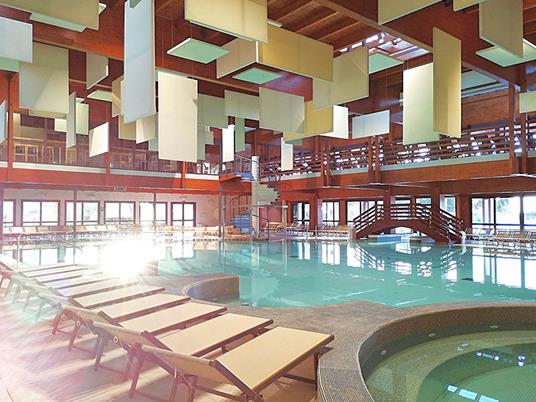 SMARTBOX - 2 notti al Savoy Beach Hotel & Thermal Spa e 2 accessi Spa giornalieri - Cofanetto regalo - 3