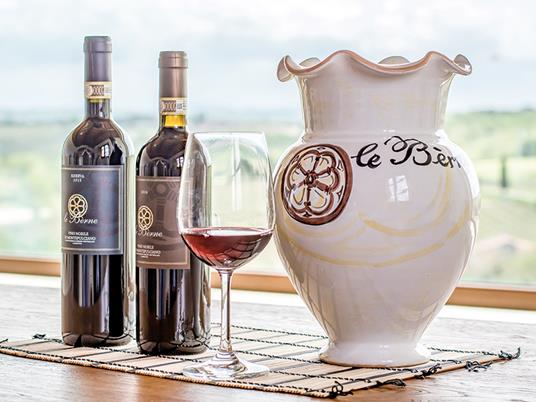 SMARTBOX - Montepulciano da vivere: 2 notti con bottiglia di vino in omaggio - Cofanetto regalo - 3