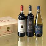 SMARTBOX - Enologia targata Frescobaldi: 1 box di vini a domicilio - Cofanetto regalo