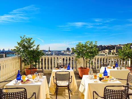 SMARTBOX - 1 notte a Genova con parentesi benessere presso l'elegante 5* Grand Hotel Savoia - Cofanetto regalo - 7