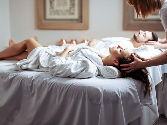 SMARTBOX - A tutto relax nelle Marche: 2 notti al 5* Villa Lattanzi con accesso di 1h alla Spa privata - Cofanetto regalo - 5