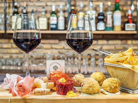 SMARTBOX - Il gusto di una pausa insieme: 1 degustazione sfiziosa per veri buongustai - Cofanetto regalo - 3