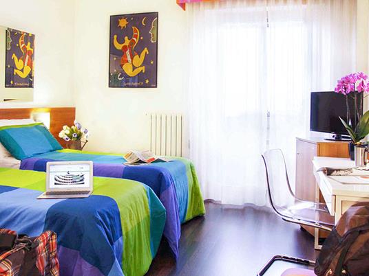 SMARTBOX - Nel cuore d'Italia: 1 notte con colazione alla scoperta dell'Umbria per tutta la famiglia - Cofanetto regalo - 53 soggiorni in tipici agriturismi, accoglienti B&B o eleganti hotel 3* - 3