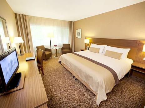 SMARTBOX - 3 giorni dincanto ad Amsterdam: 2 notti con colazione per 2 alla scoperta della città - Cofanetto regalo - 7