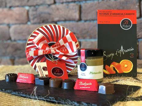 SMARTBOX - Bodrato Cioccolato: 1 elegante bauletto degustazione con consegna a domicilio - Cofanetto regalo - 6