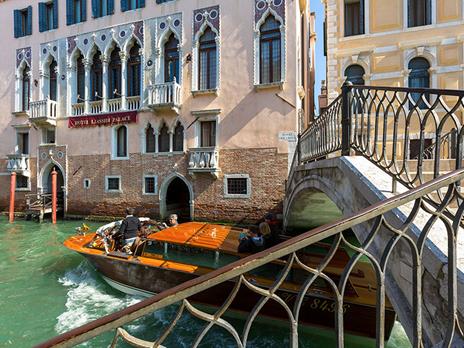 SMARTBOX - Nel cuore di Venezia: 2 notti dincanto con colazione inclusa in hotel 4* - Cofanetto regalo - 5